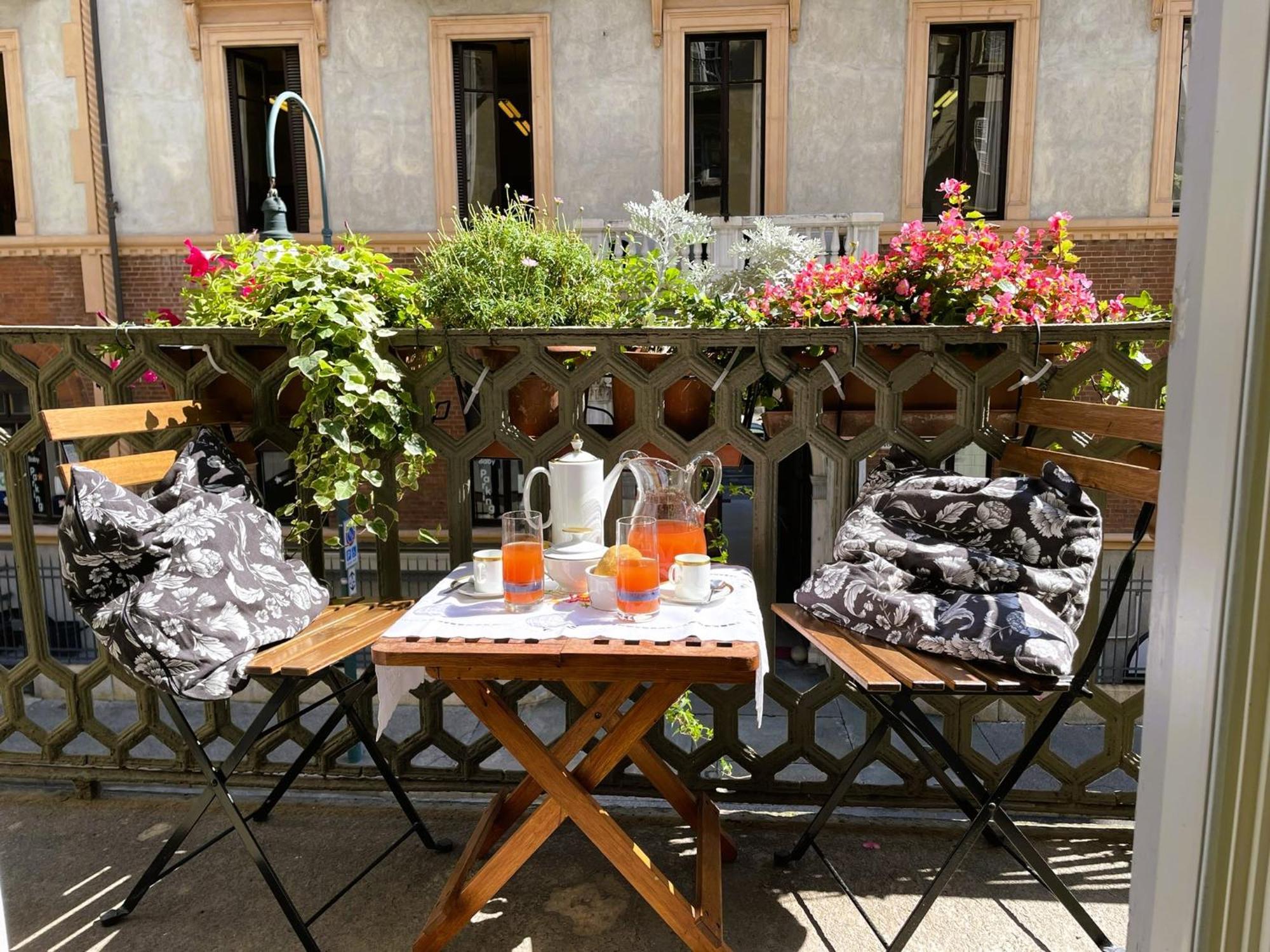 La Casa Di Ringhiera - Silenzioso Appartamento Di Charme Con Balcone Nel Quadrilatero Romano Turin Exterior foto